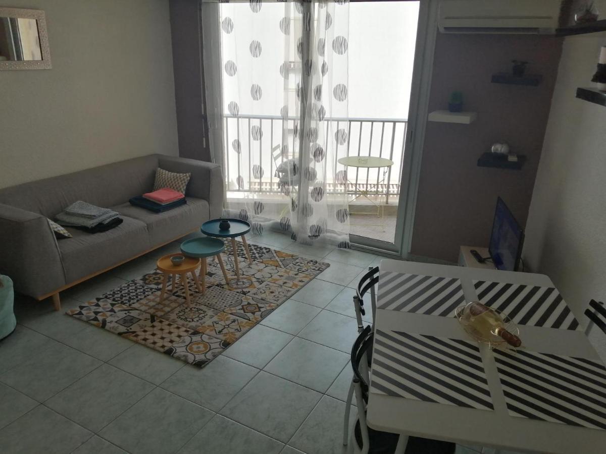 Joli Studio Bord De Mer, Clim, Balcon, Parking Prive 芒通 外观 照片