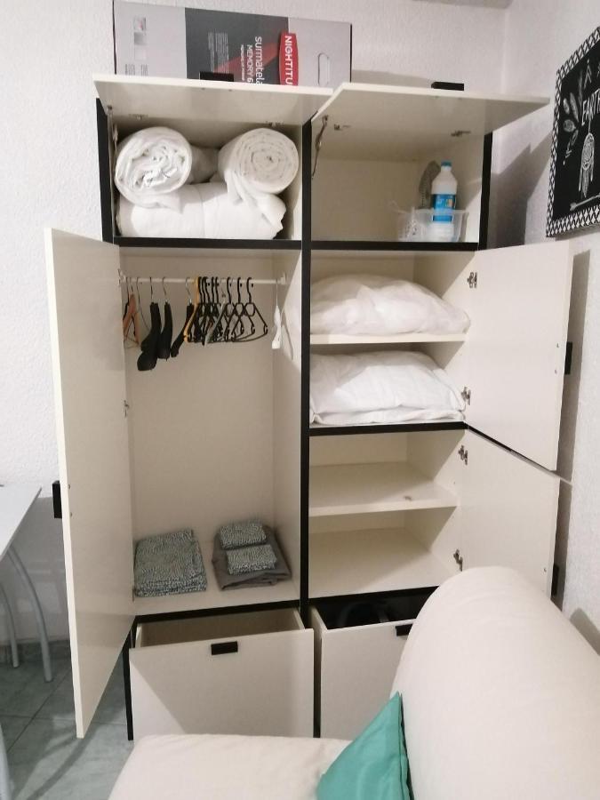 Joli Studio Bord De Mer, Clim, Balcon, Parking Prive 芒通 外观 照片